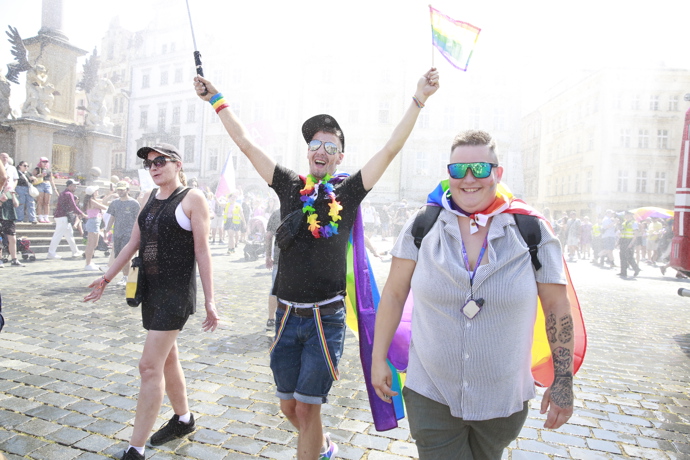 Letošní festival Prague Pride přilákal mnoho účastníků. 
