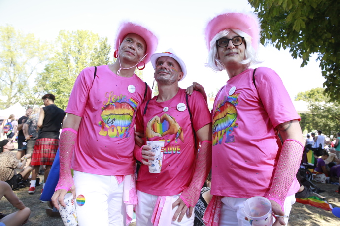 Letošní festival Prague Pride přilákal mnoho účastníků. 