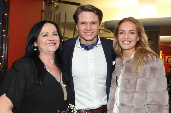 Hana, Ondřej a Taťána Kuchařová, která vždy byla herečce trnem v oku Hana, Ondřej a Taťána Kuchařová, která vždy byla herečce trnem v oku