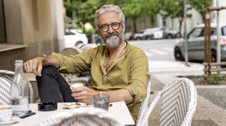 Roman Zach: Někdy se prostě stává, že máte různé herecké nabídky a pak zase třeba nemáte. To je život herce Roman Zach: Někdy se prostě stává, že máte různé herecké nabídky a pak zase třeba nemáte. To je život herce