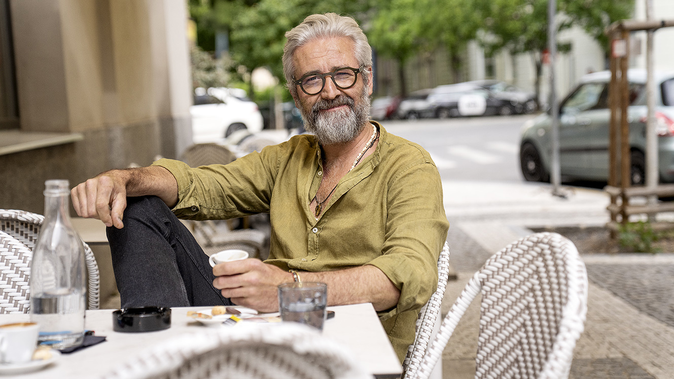 Roman Zach:  Někdy se prostě stává, že máte různé herecké nabídky a pak zase třeba nemáte. To je život herce