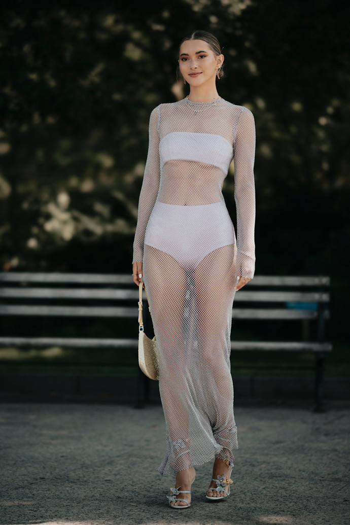 Model souznící v jedné barvě působí skvostně