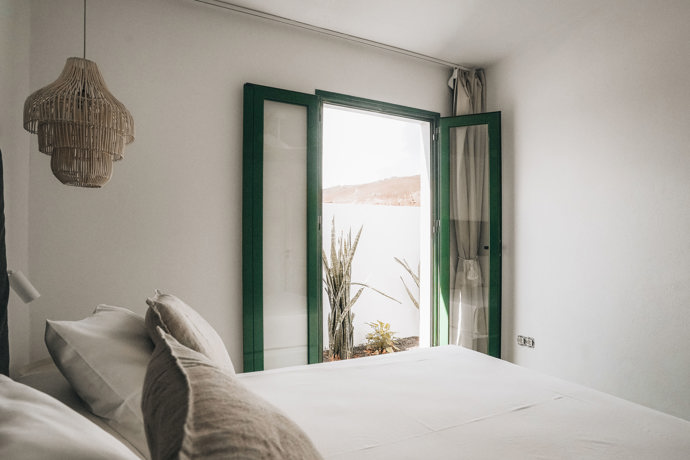 Na Lanzarote otočili dispozici naruby. Apartmán se díky tomu konečně otevřel terase i vulkanické krajině