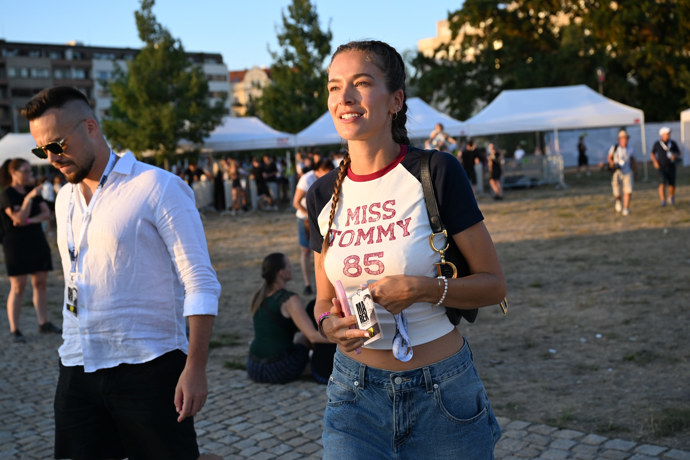 Dorazila i kráska Andrea Bezděková. 