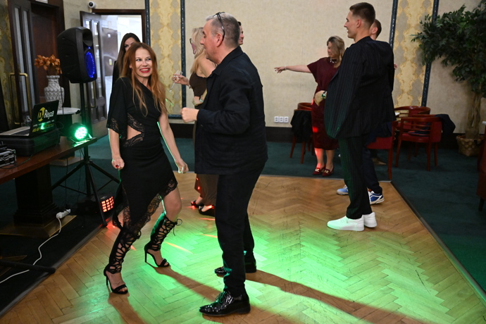 Barbora Fišerová si party užívala.