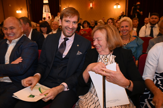 Adam Vojtěch a Livia Klausová.