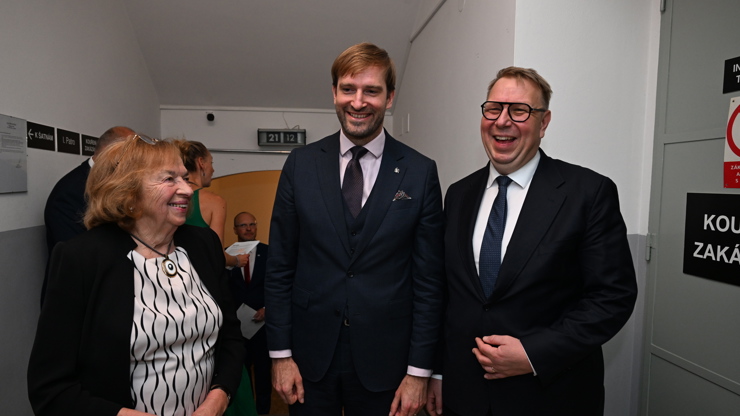 Livia Klausová, Adam Vojtěch a Aleš Juchelka.