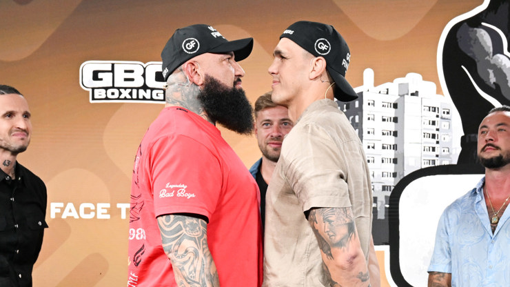 Staredown Vasila Ducára a Alexe Cverny. Staredown Vasila Ducára a Alexe Cverny.