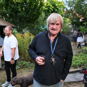 Karel Vágner dorazil na letní party divadla Broadway.