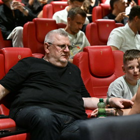 Ivo Rittig si nenechal ujít premiéru filmu Bojovník s rodinou.