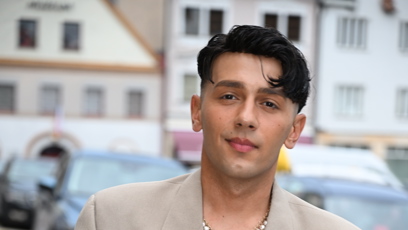 FOTO: Jan Bendig zvolil odhalený outfit.
