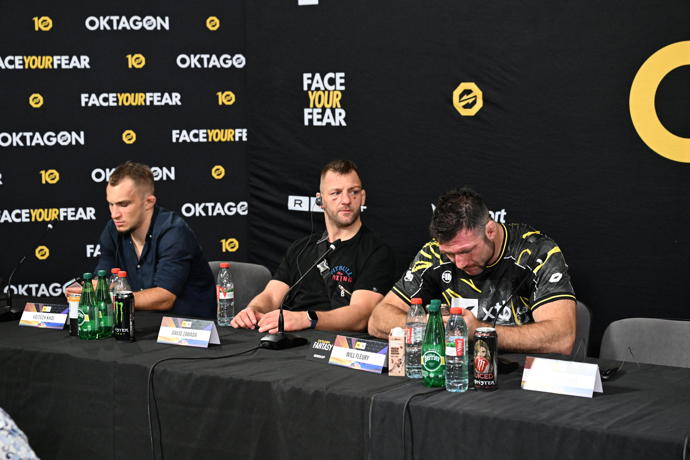 Fleury byl na tiskovce zlomený.