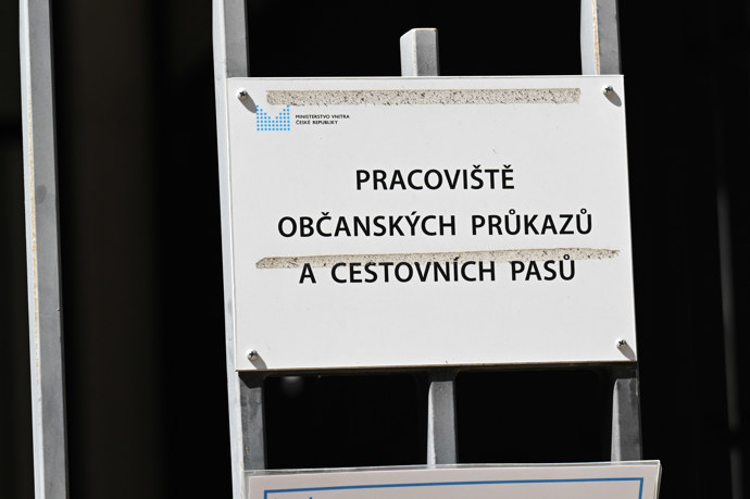 Lela Ceterová zamířila na úřad.