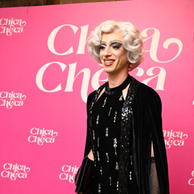 Herec Jan Cina překvapil! Na premiéru filmu Chica Checa dorazil jako Drag queen.