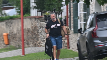 FOTO: Martin Dejdar pomáhal s úklidem.