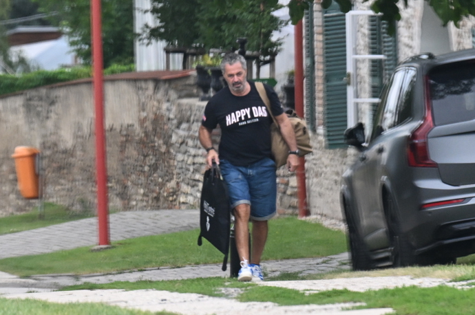 Martin Dejdar pomáhal s úklidem.