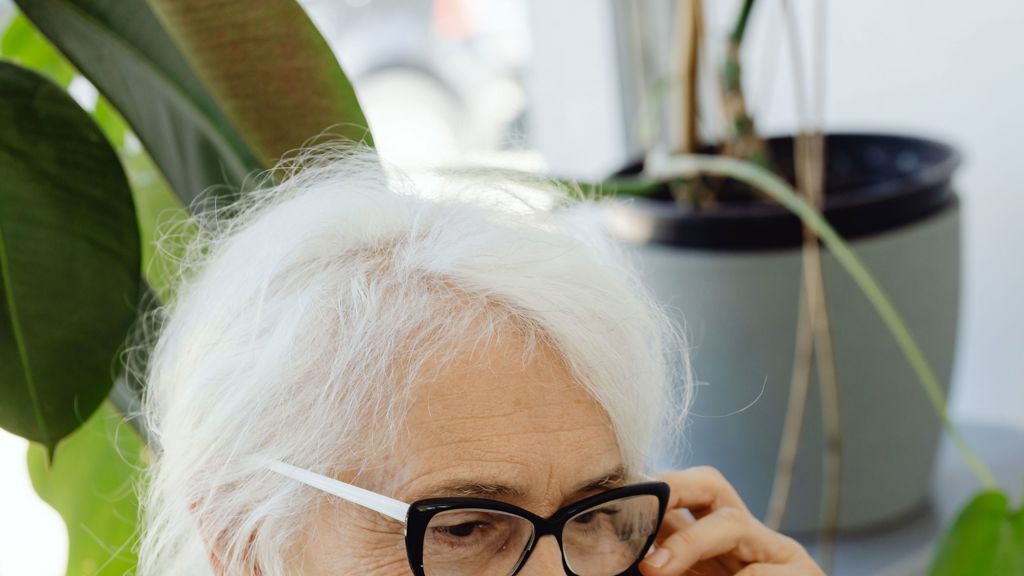 Bohdana (58): „Po třiceti letech přátelství jsem přestala volat jako první, od té doby je ticho“