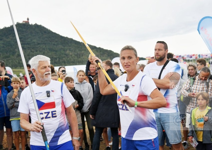Bára s naším prezidentem Petrem Pavlem Bára s naším prezidentem Petrem Pavlem