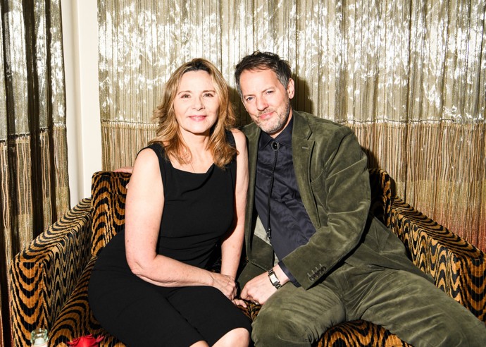 Kim Cattrall po boku svého manžela jen září.