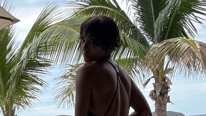 FOTO: Halle Berry v plavkách.
