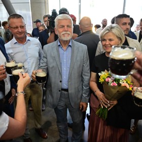 Prezident Petr Pavel s manželkou Evou navštívili v pondělí odpoledne největší český zemědělský veletrh Země živitelka.