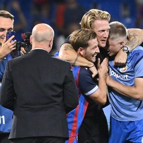 Viktoria Plzeň pod novým koučem Radoslavem Kováčem slaví senzační postup do Evropské ligy.