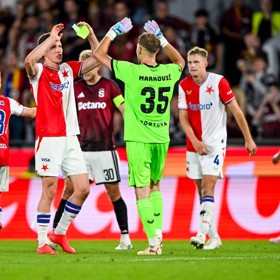 Gólman Jakub Markovič slavil se svým týmem.