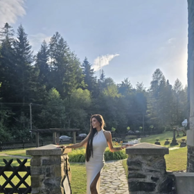 Lela Ceterová na hradě Kunzov.