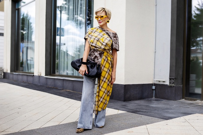 Beata Rajská radí nesledovat slepě módní trendy, ale řídit se vlastním vkusem. Oblečení by mělo ženě především slušet a dodat jí sebevědomí.