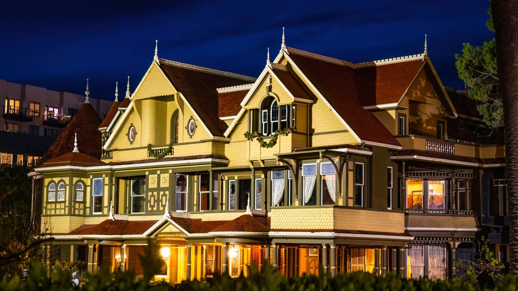 Winchester Mystery House