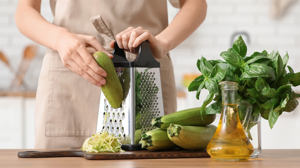 Sezóna cuket je tady: Připravit z nich můžete luxusní špagety nebo vege tatarák. Inspirujte se ve videu