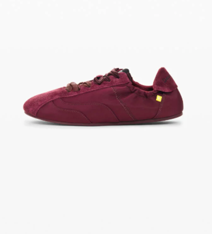 Slim sneakers Desigual 2499 Kč Slim sneakers Desigual 2499 Kč