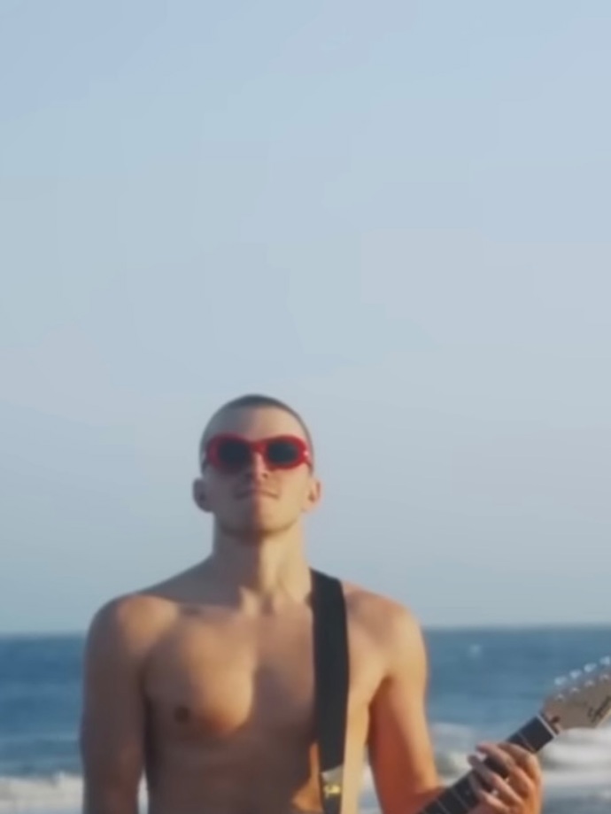 Tomáš Javůrek z kapely Mirai. 