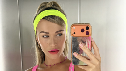 FOTO: Nela ukázala sexy devadesátkový outfit.