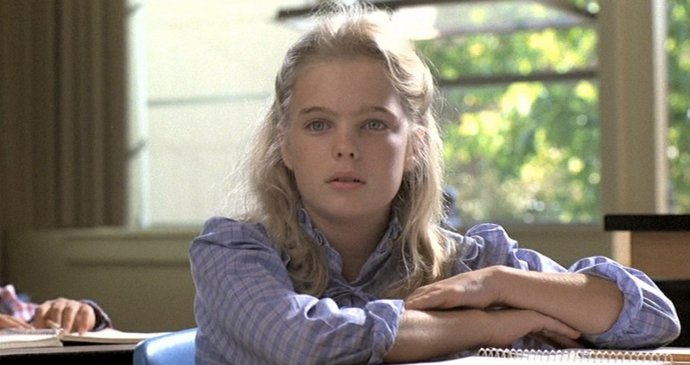Erika Eleniak ve filmu E.T. Mimozemšťan.