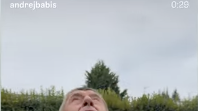 FOTO: Andrej Babiš sdílel video, na kterém se raduje z deště a děkuje Jezulátku.