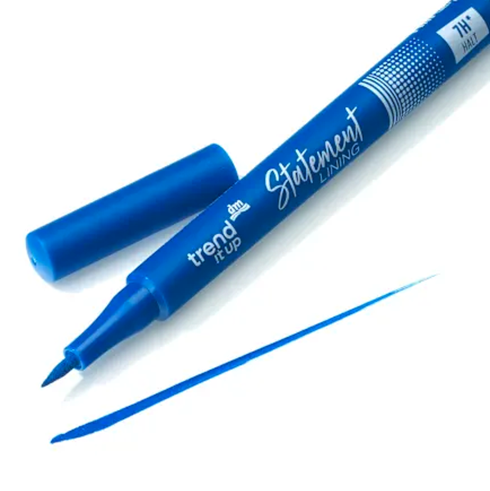Modré oční linky ve fixu trend IT UP, 80 Kč, prodává dm drogerie Modré oční linky ve fixu trend IT UP, 80 Kč, prodává dm drogerie