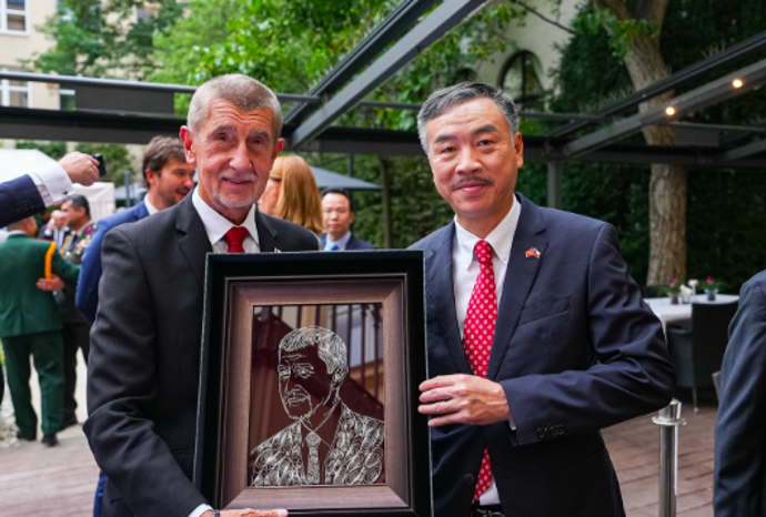 Andrej Babiš na 81. výročí vietnamské státnosti. 