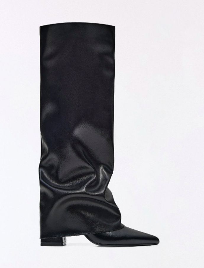 Kozačky, Bershka, 1599 Kč Kozačky, Bershka, 1599 Kč