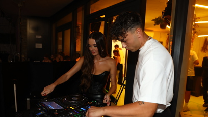 FOTO: Maria Rosecká se sem tam přidala k Dominikovi Kuchotovi.