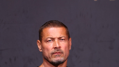 FOTO: Petr Jákl na tiskovce Noc s legendou.