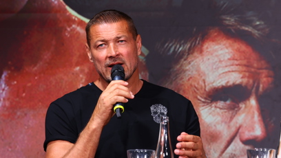 FOTO: Petr Jákl předtím dělal rozhovor s Arnoldem Schwarzeneggerem.