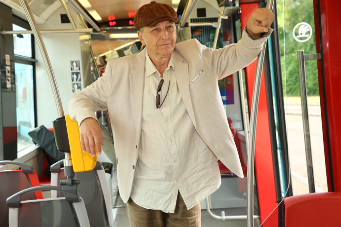 Jan Vondráček je hlas MHD.