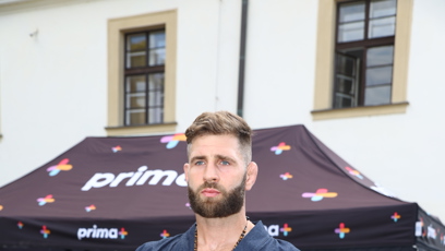 FOTO: Jiří Procházka dorazil na tiskovou konferenci Primy.