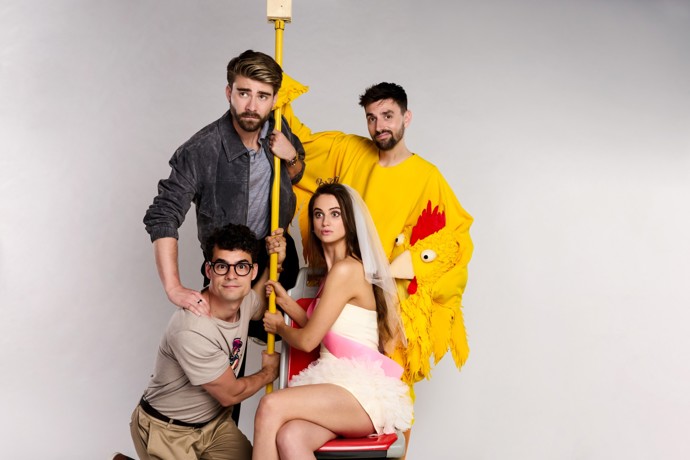 Filip Březina, Marek Lambora, Václav Matějovský a Michaela Petřeková v seriálu Boží plán.