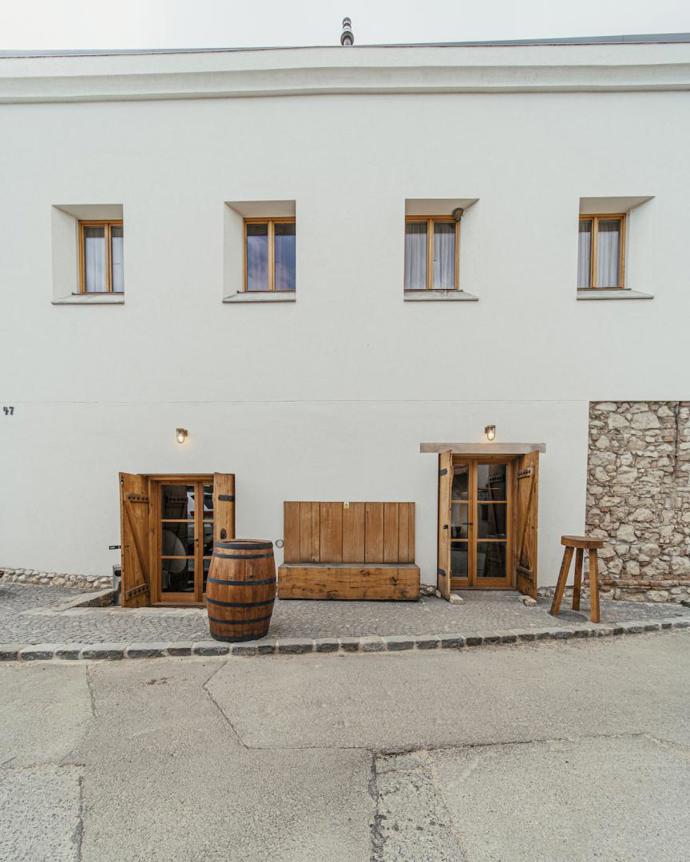 Kdysi obyčejný venkovský dům. Dnes je Pohárek v Pavlově inspirací pro každého, kdo miluje přírodní materiály