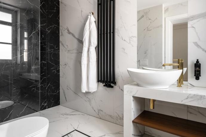 Takové bydlení byste v Zakopaném nečekali. Místo typického rustikálního stylu přináší elegantní art deco Takové bydlení byste v Zakopaném nečekali. Místo typického rustikálního stylu přináší elegantní art deco