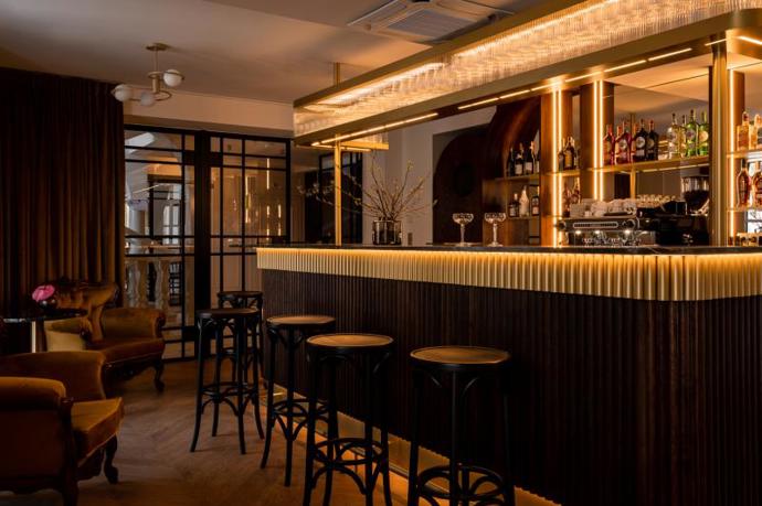 Takové bydlení byste v Zakopaném nečekali. Místo typického rustikálního stylu přináší elegantní art deco Takové bydlení byste v Zakopaném nečekali. Místo typického rustikálního stylu přináší elegantní art deco
