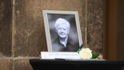 FOTO: Poslední rozloučení s Františkem Laurinem.