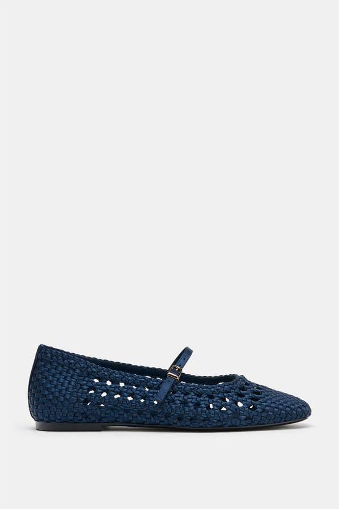 Baleríny s přezkou a pleteným vzorem, Zara, 1 299 Kč